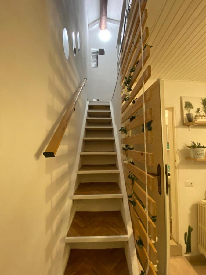 Casa Baiettini 9 Bed & Breakfast Intra Bagian luar foto